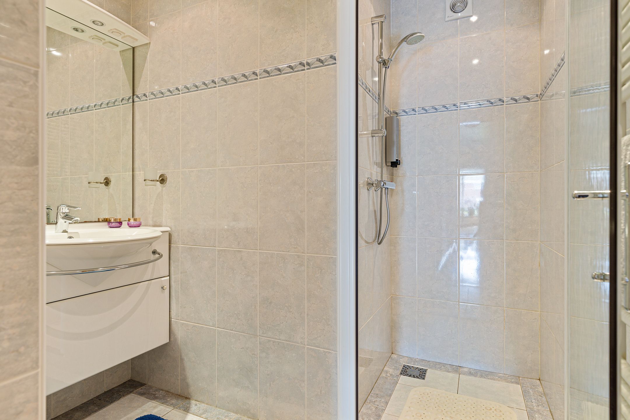 Photo 21 of Dijkhuizenweg 76