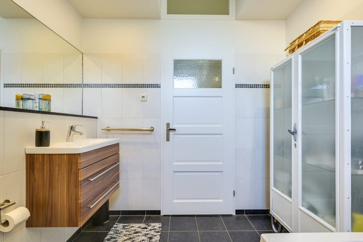 Photo 48 of Margrietstraat 15