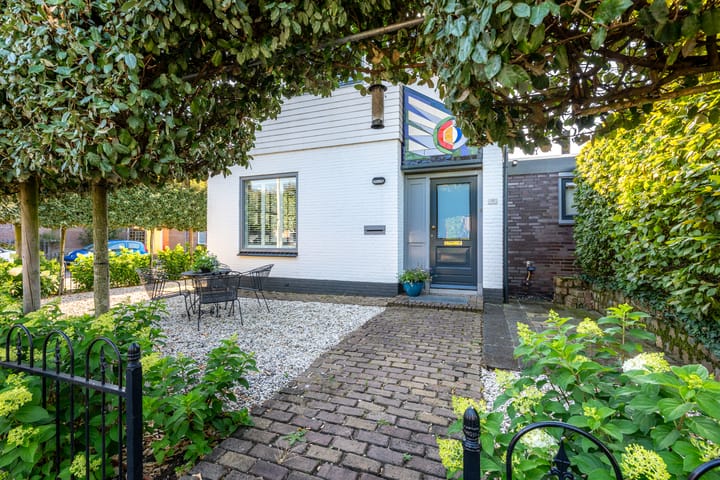 Photo 75 of Margrietstraat 15