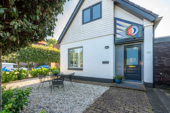 Photo 76 of Margrietstraat 15