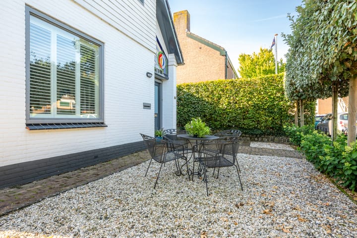 Photo 78 of Margrietstraat 15