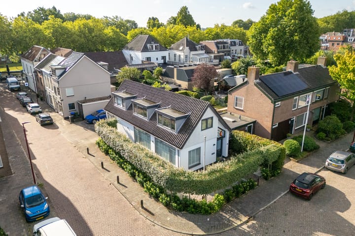 Photo 89 of Margrietstraat 15