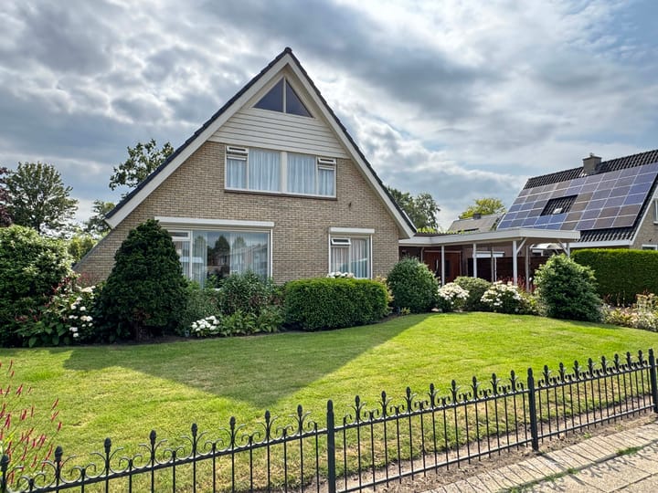 Photo 2 of Linthorst Homanlaan 13