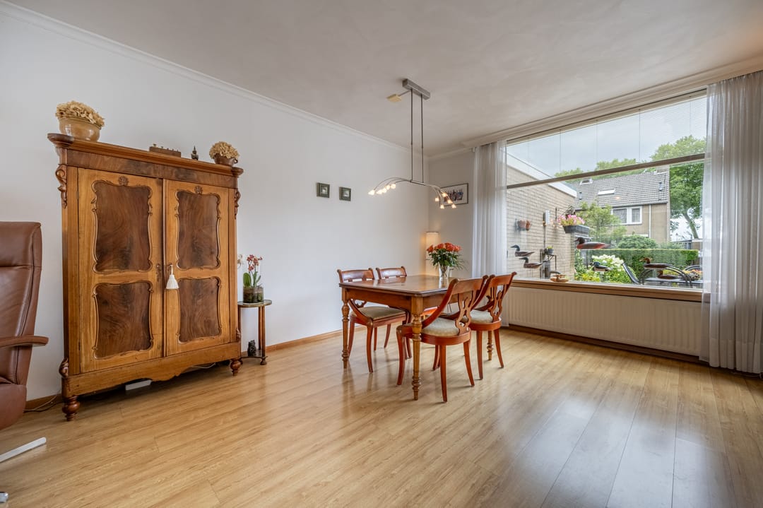 Photo 7 of Heyne van Althenastraat 28