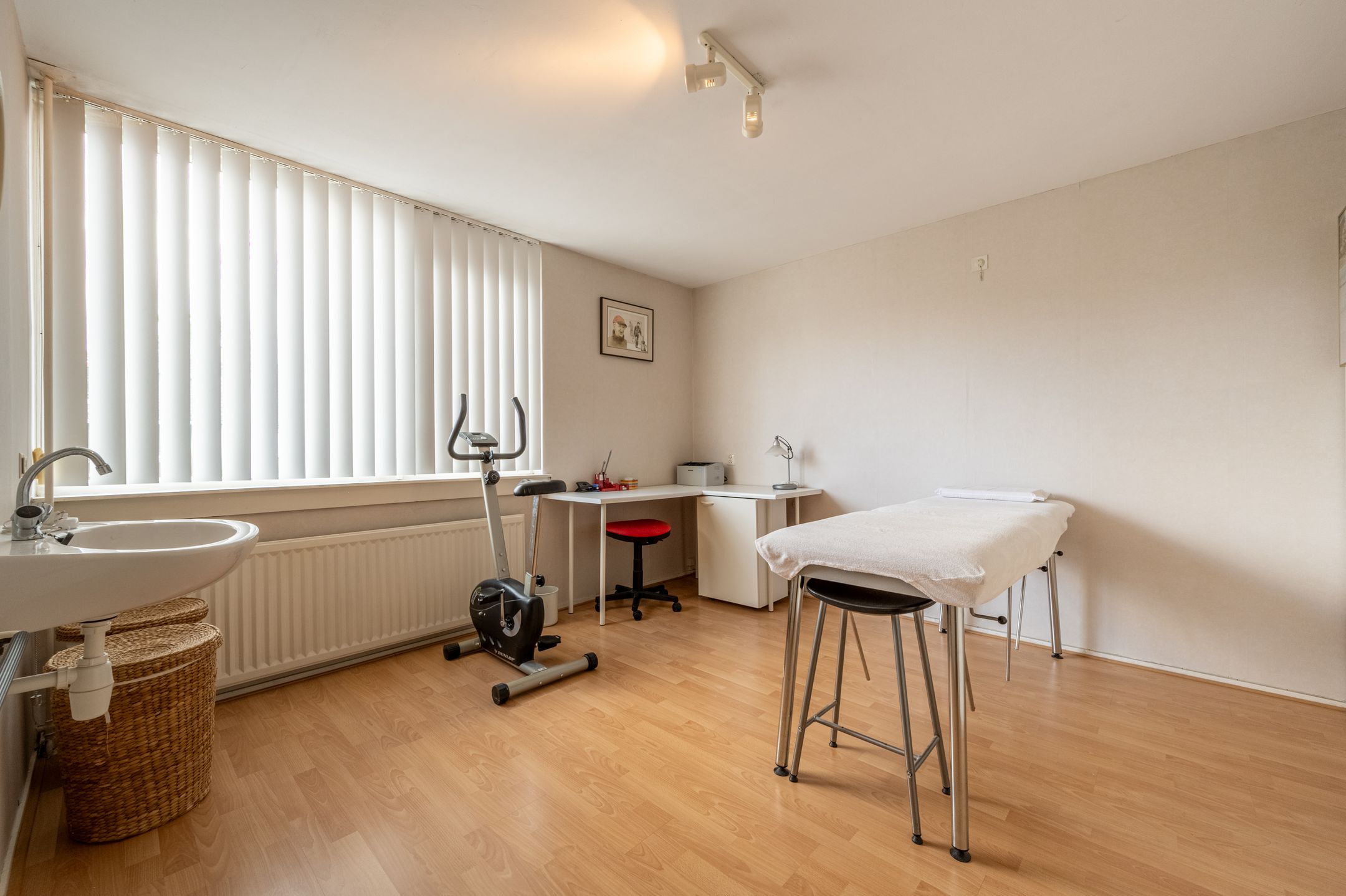 Photo 15 of Heyne van Althenastraat 28