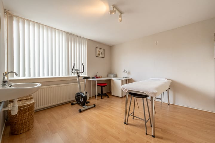 Foto 15 van Heyne van Althenastraat 28