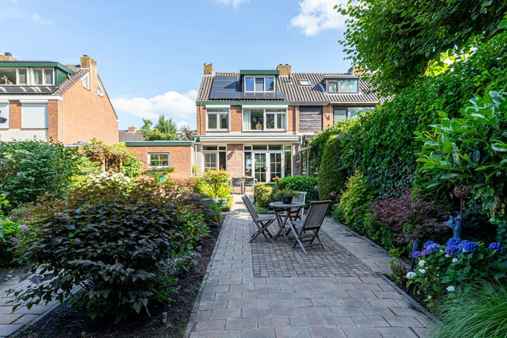 Foto 1 van v Mecklenburg Schwerinlaan 27