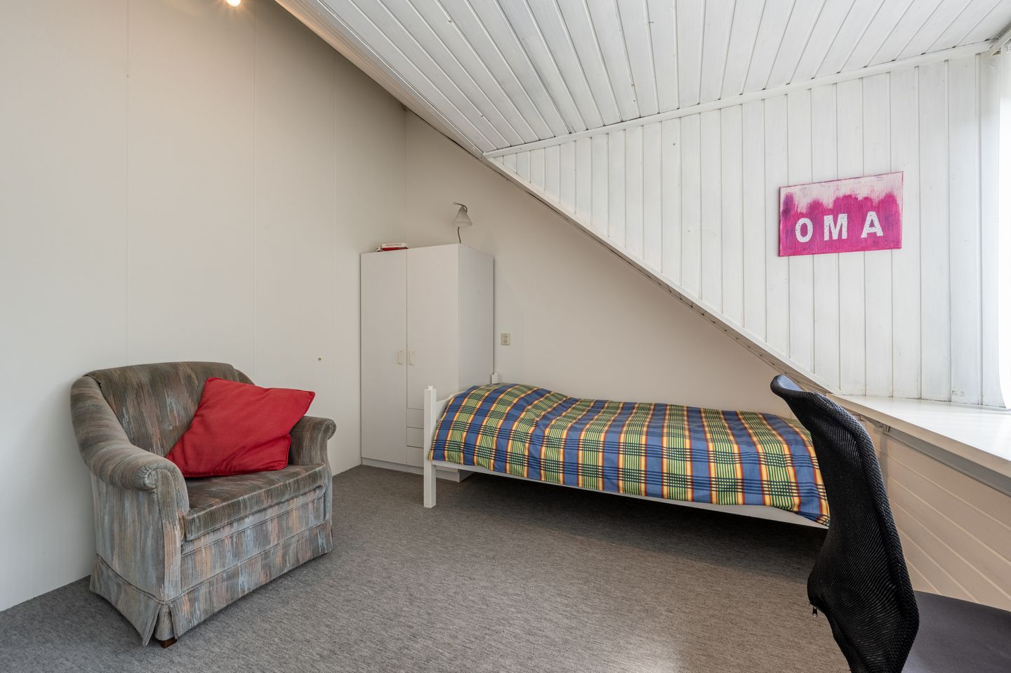 Photo 29 of Heyne van Althenastraat 28