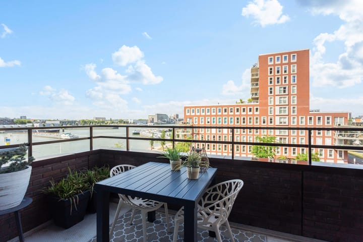 Foto 16 van Maashavenweg 202