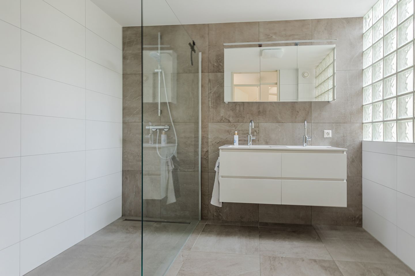 Foto 4 van Sering 52