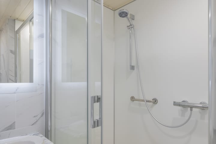 Foto 24 van Burgemeester van Fenemaplein 2-A0606