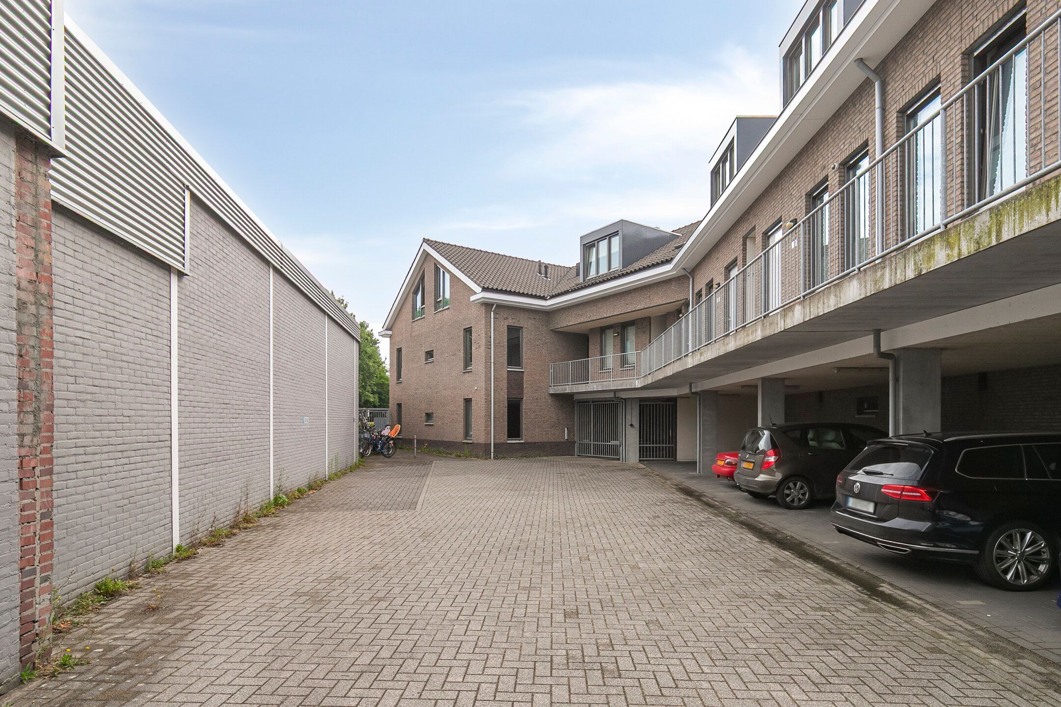 Foto 3 van Rijnstraat 2-26