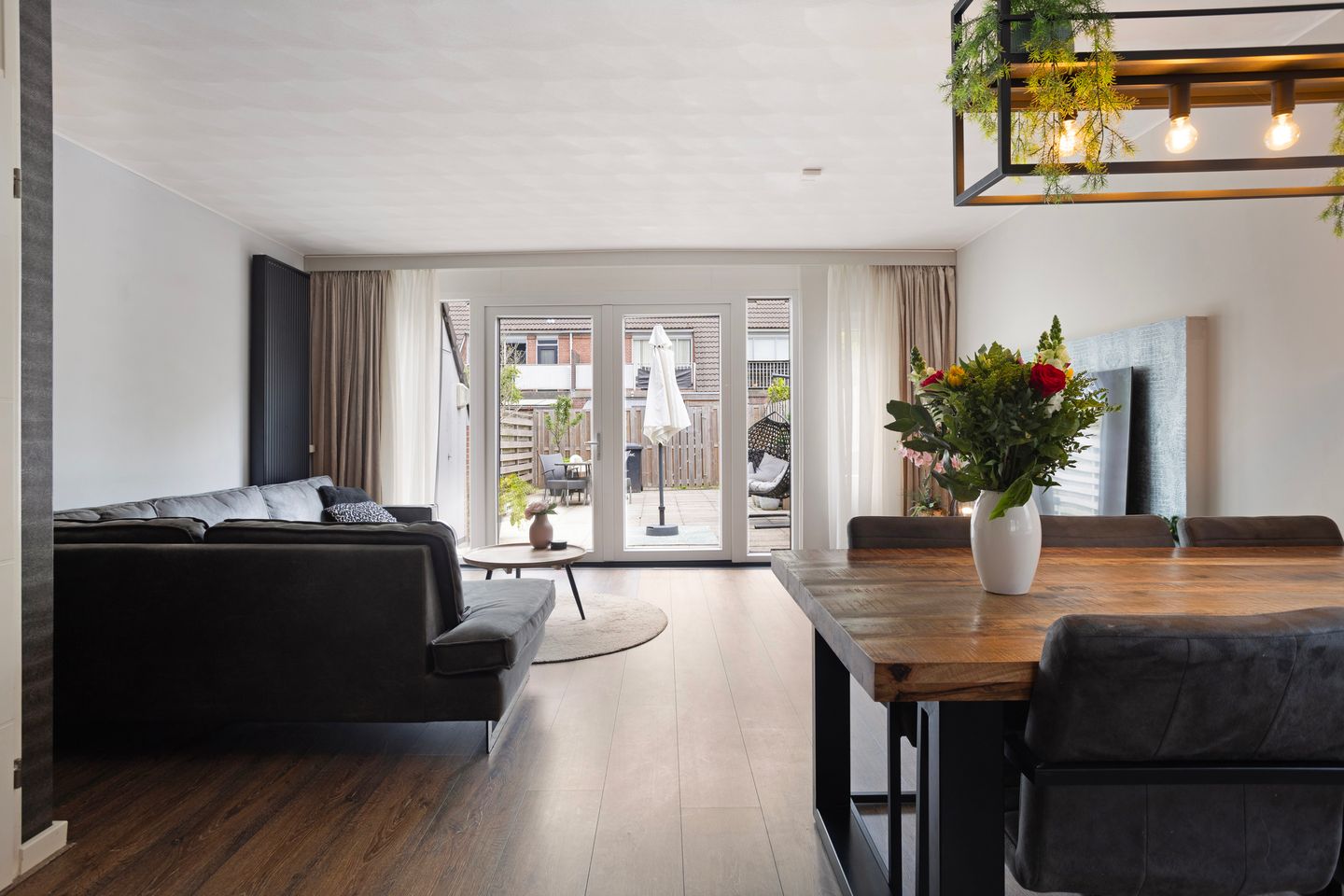 Foto 14 van Klagerstuin 10