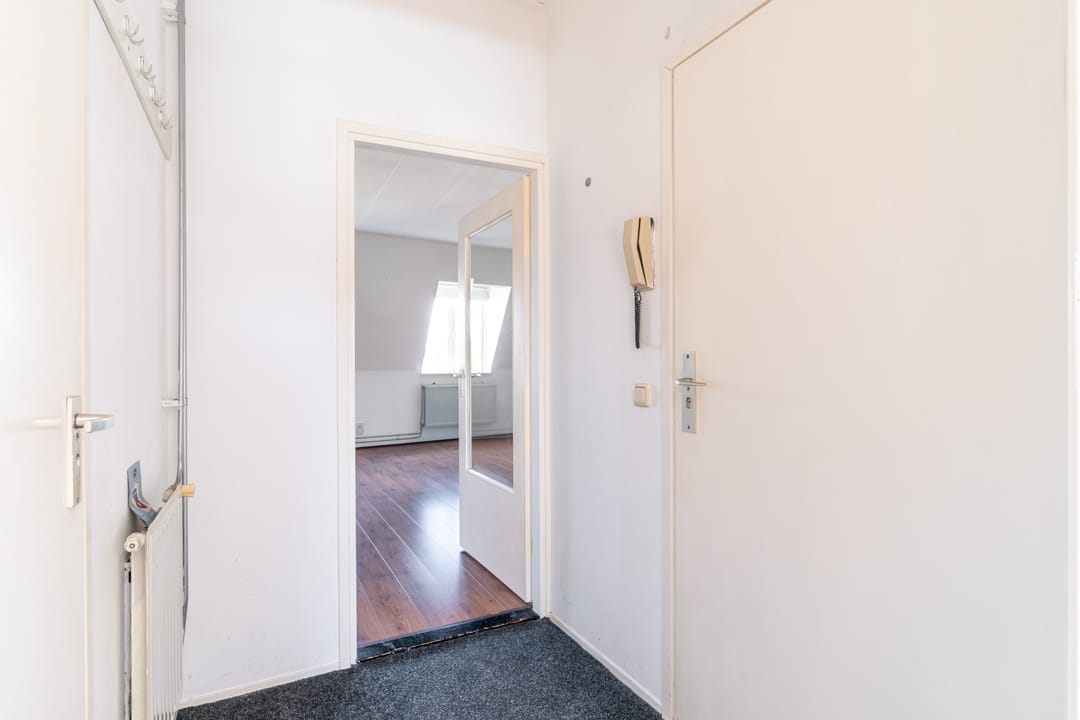 Foto 7 van Vrouwjuttenland 35-C