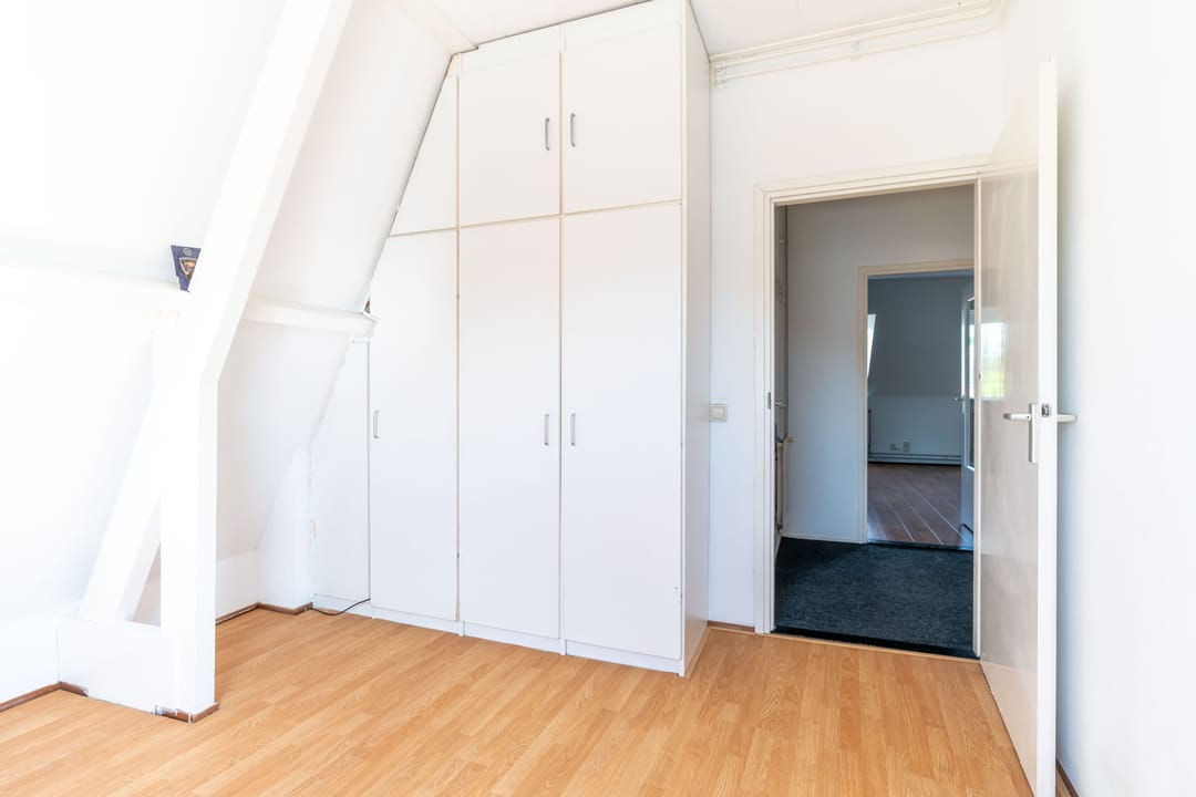 Foto 17 van Vrouwjuttenland 35-C