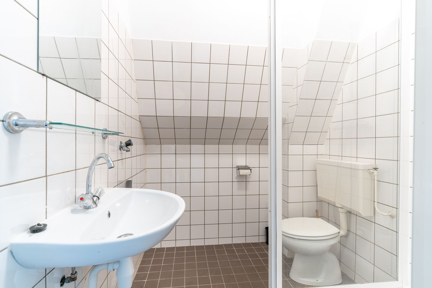 Foto 20 van Vrouwjuttenland 35-C