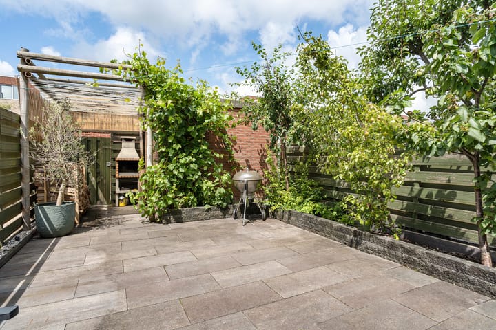 Foto 25 van Pernisstraat 67