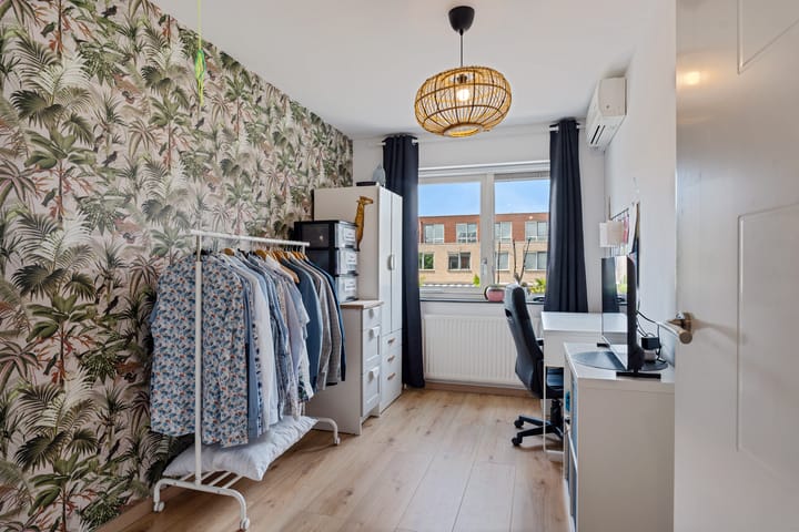 Foto 28 van Pernisstraat 67