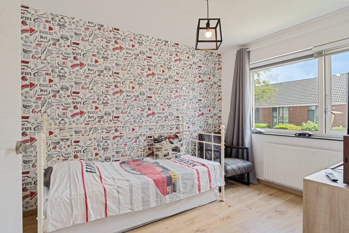 Foto 30 van Pernisstraat 67