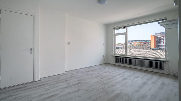 Foto 3 van J.H.W. Robersstraat 101