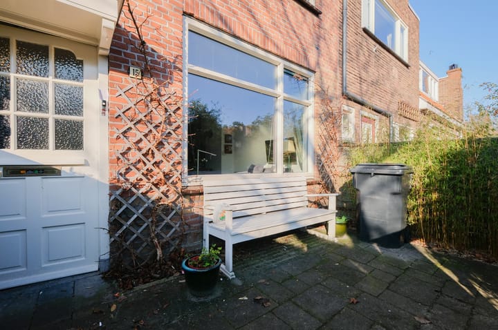 Photo 2 of Arnoldystraat 15