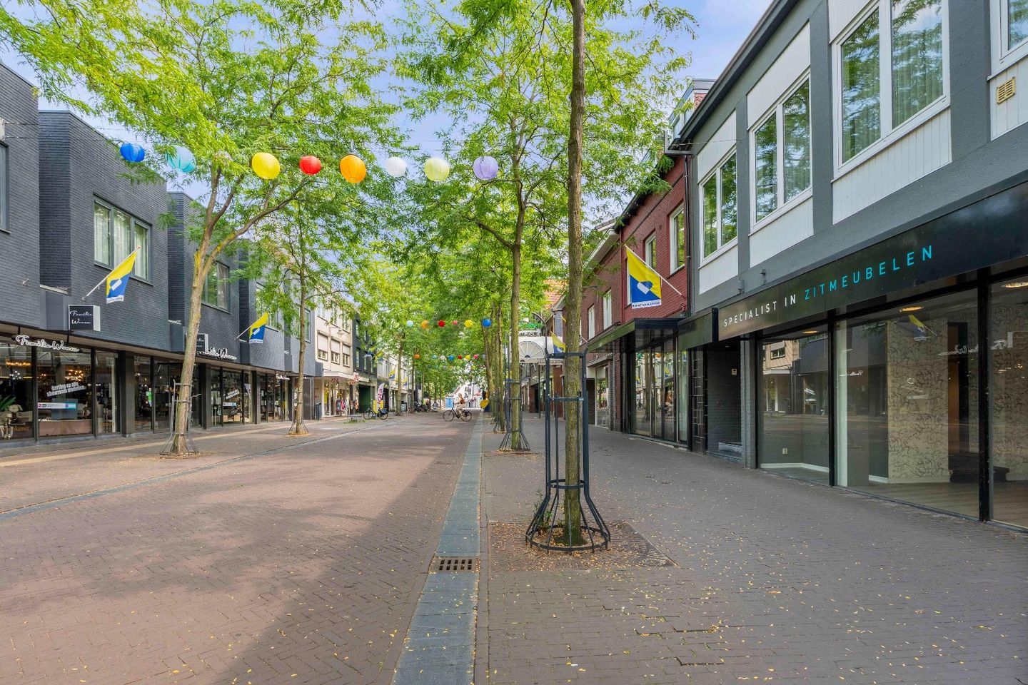 View photo 2 of Kloosterstraat 21