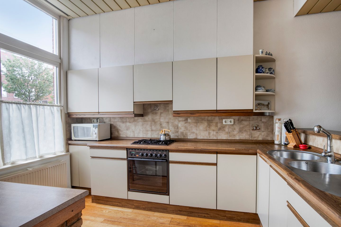 Foto 10 van De Buijserlaan 196