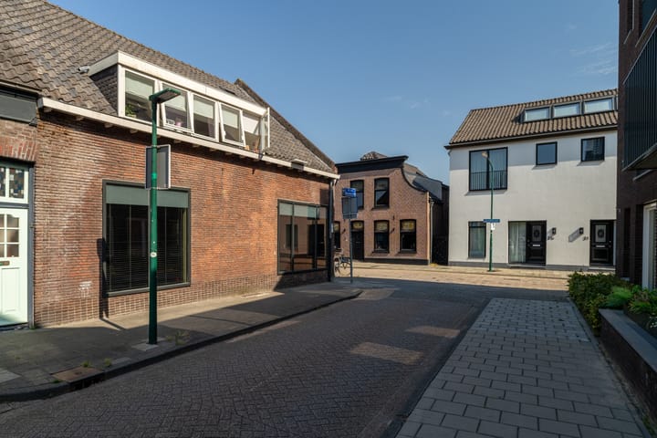 Photo 4 of Hoofdstraat 20