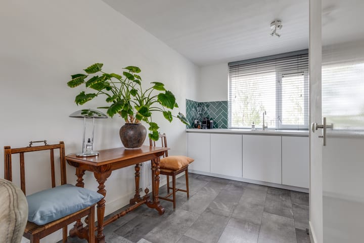 Photo 16 of Ratumsestraat 140