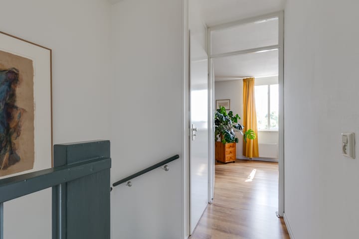 Photo 24 of Ratumsestraat 140