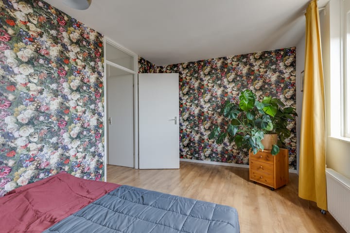 Photo 27 of Ratumsestraat 140