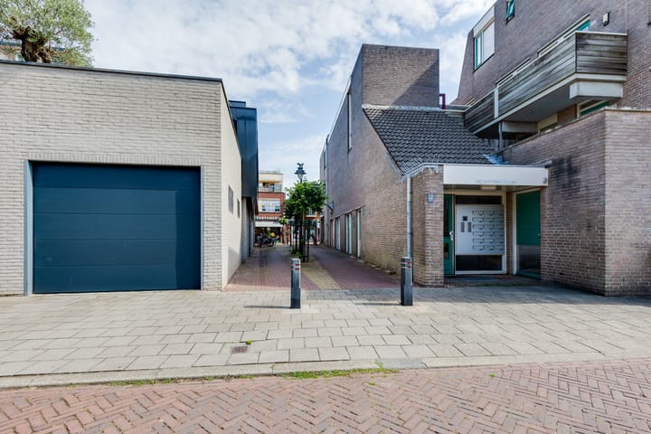 Photo 39 of Ratumsestraat 140