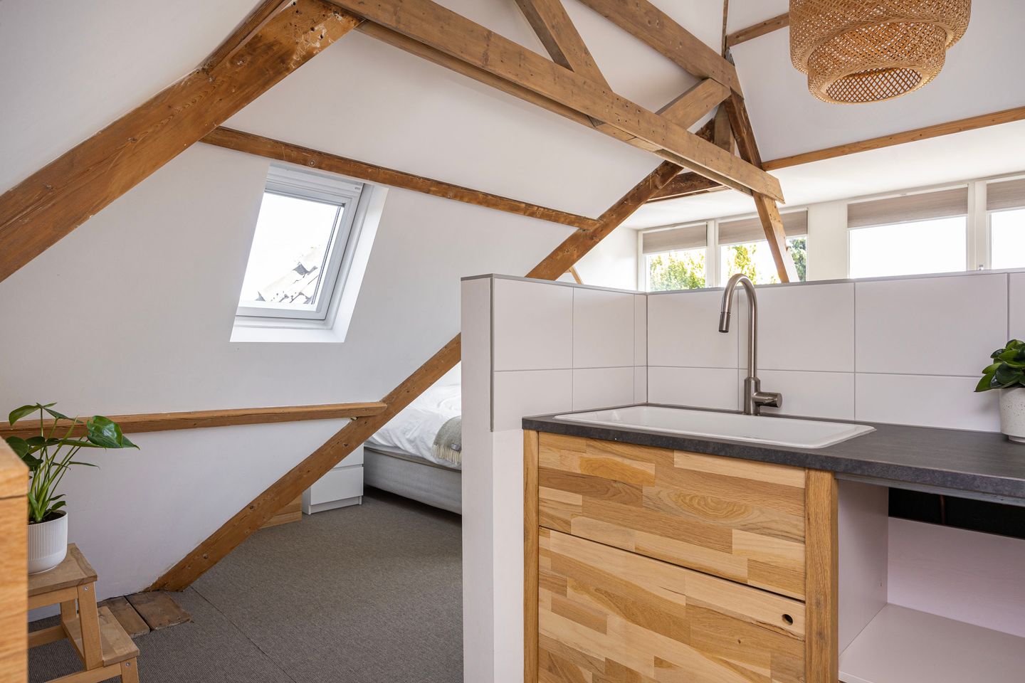 Foto 34 van Woolderesweg 82