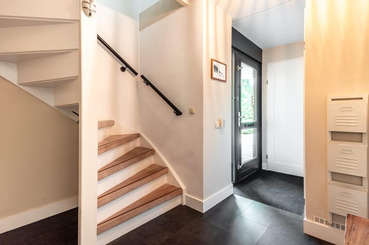 Foto 10 van Elzenstraat 6