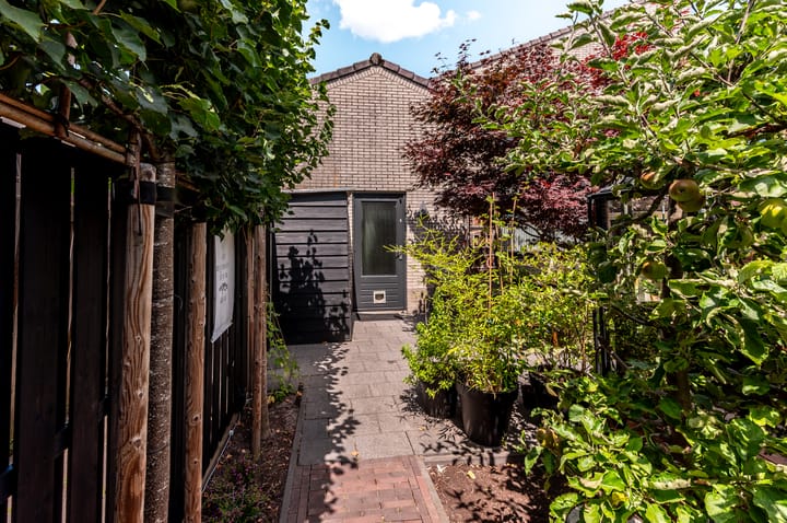 Foto 52 van Elzenstraat 6