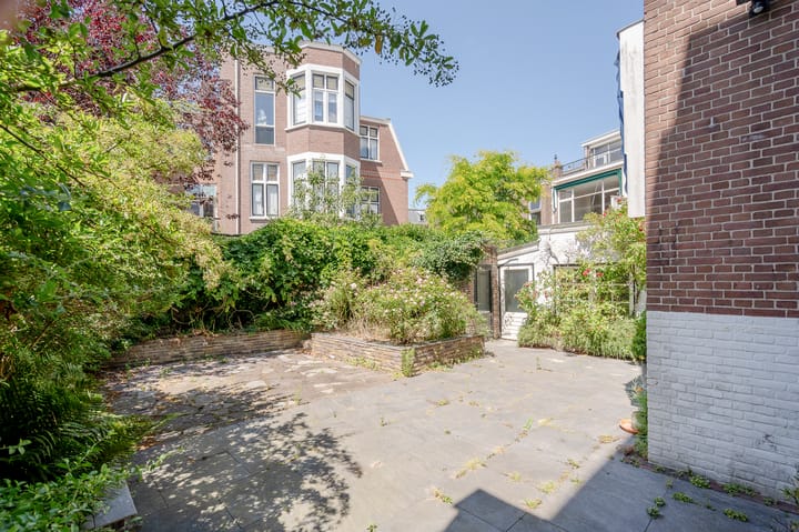 Foto 42 van Frederik Hendriklaan 3