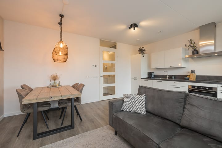 Foto 8 van Ambachtsherenweg 24-A02