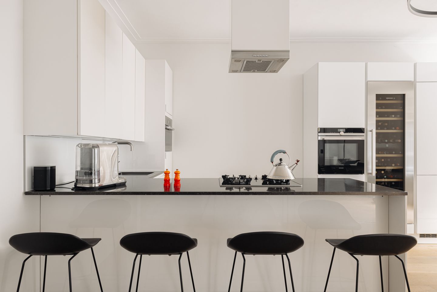 Photo 10 of Tintorettostraat 8-1