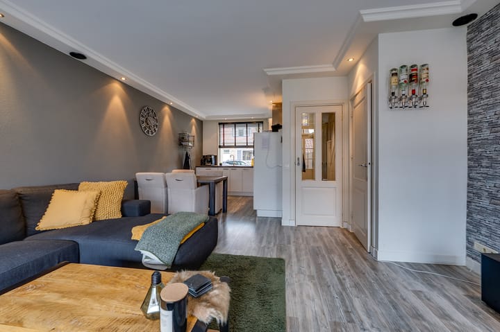 Foto 15 van Vermeerstraat 4