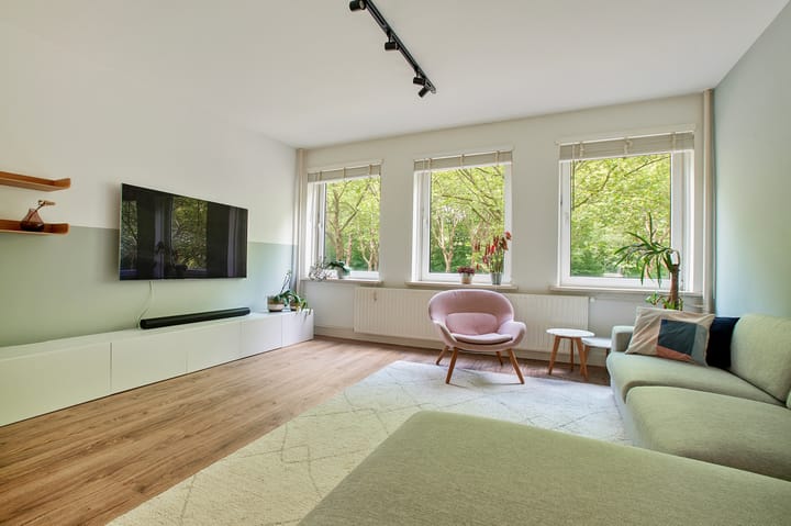 Photo 11 of Van Nijenrodeweg 511