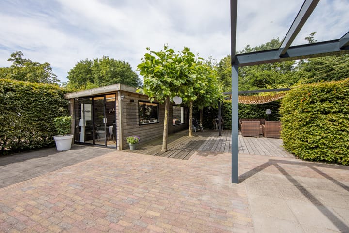 Foto 33 van Meteoorbaan 9