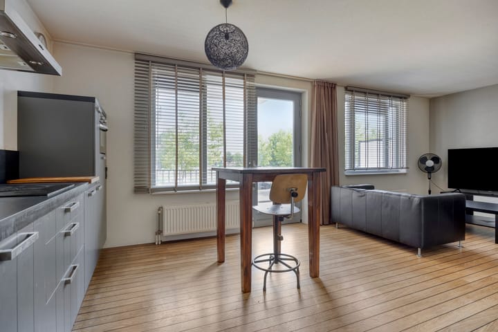 Foto 12 van Vossenzoom 16