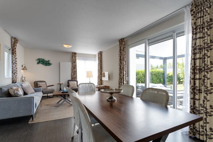 Photo 3 of Nieuwesluisweg 1-A1055