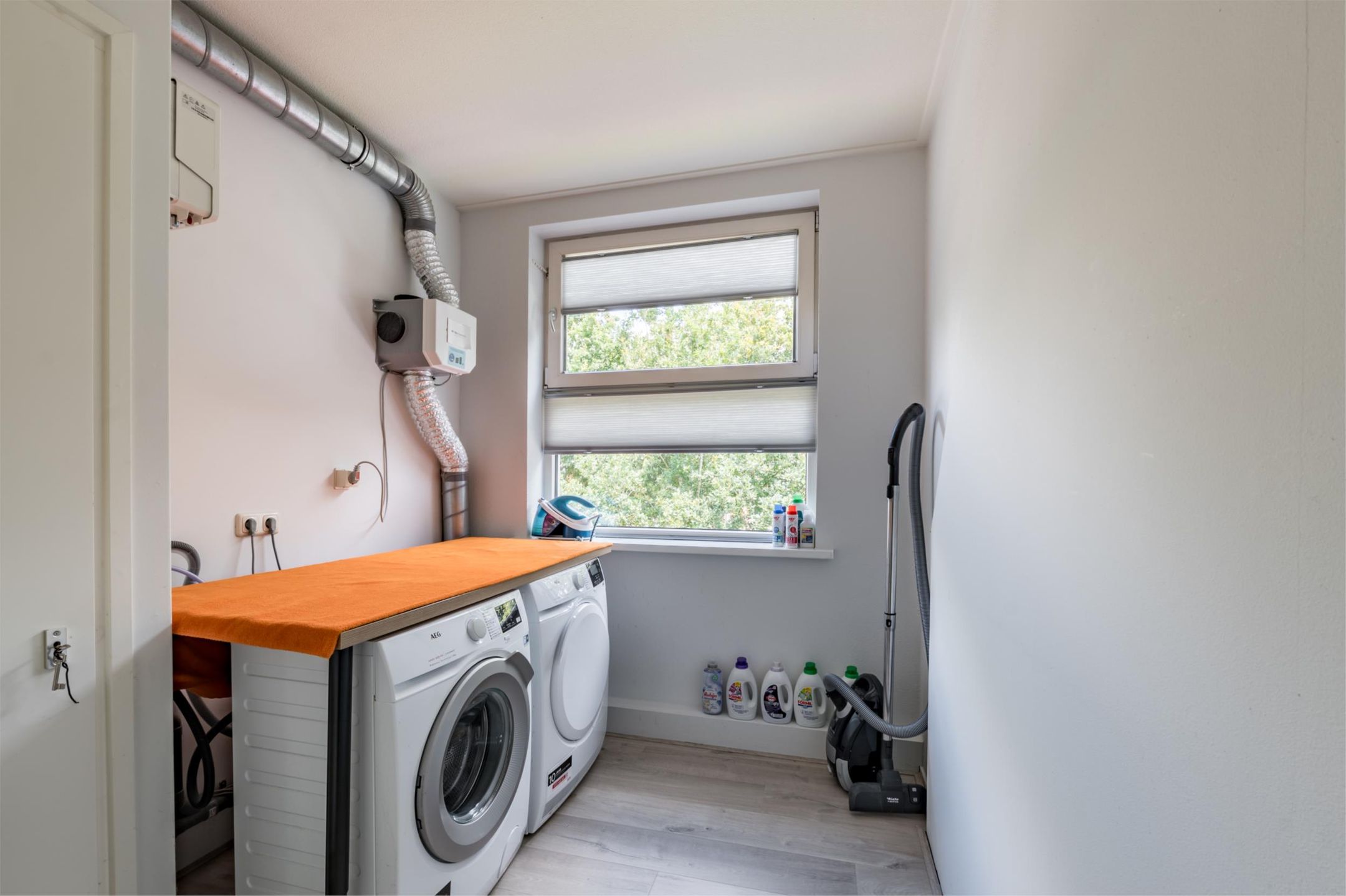 Photo 33 of Dorpshuisweg 42