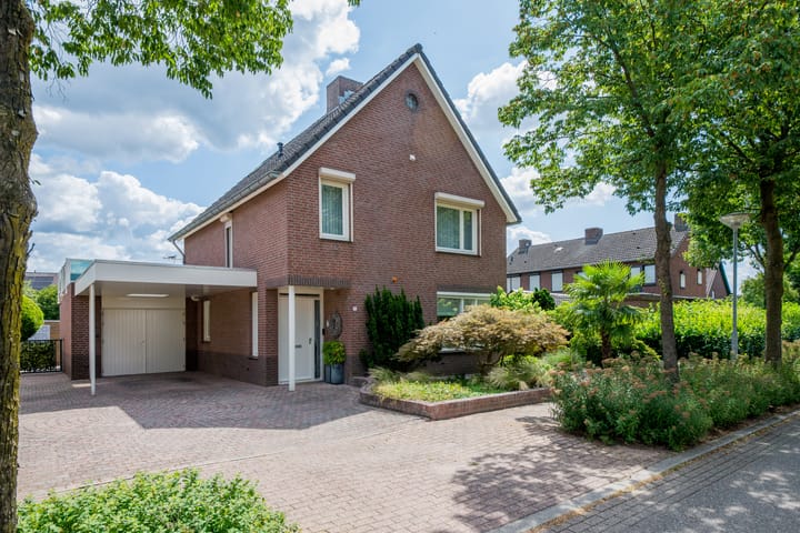 Moutzveld 2 main image