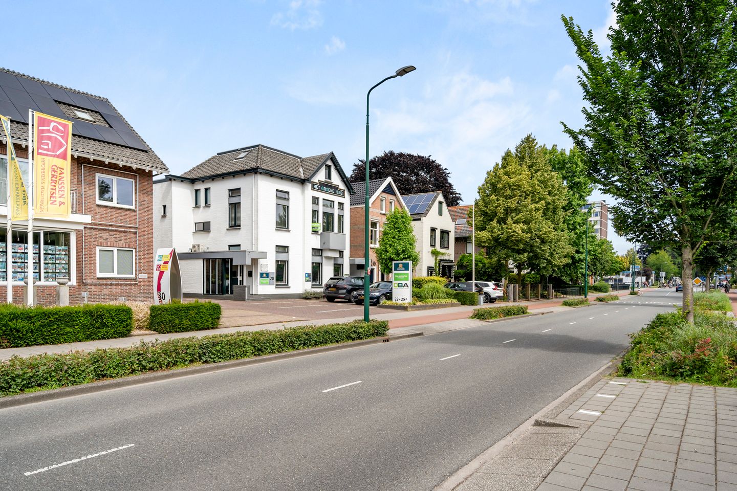 View photo 2 of Kerkewijk 28