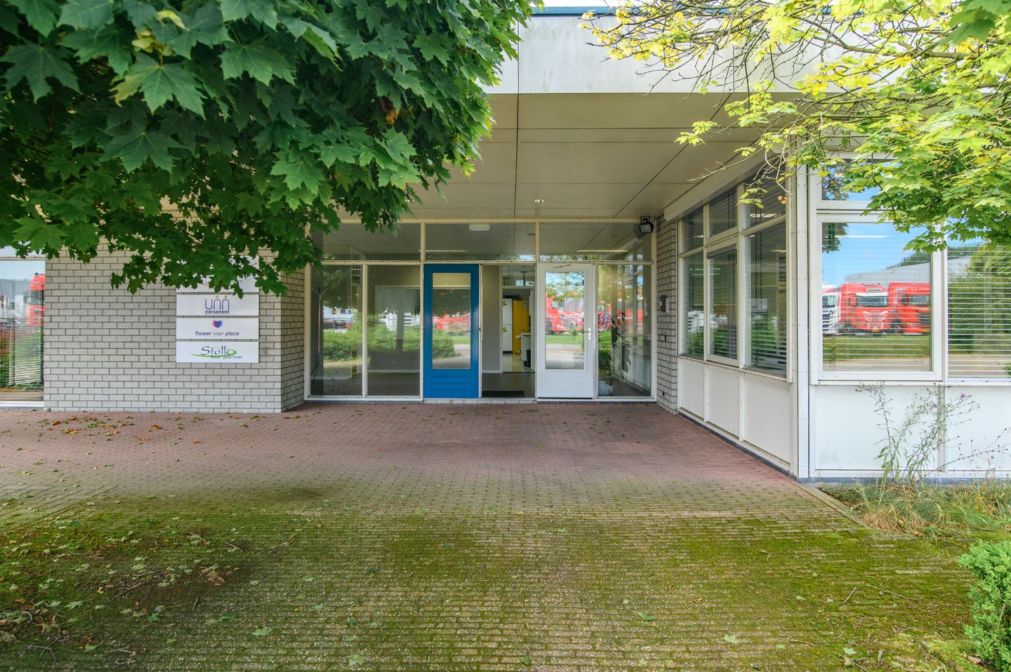 View photo 3 of Bedrijvenweg 101