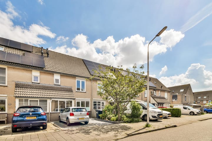 Photo 2 of Hendrikstraat 19