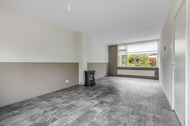 Foto 5 van Esdoornlaan 6