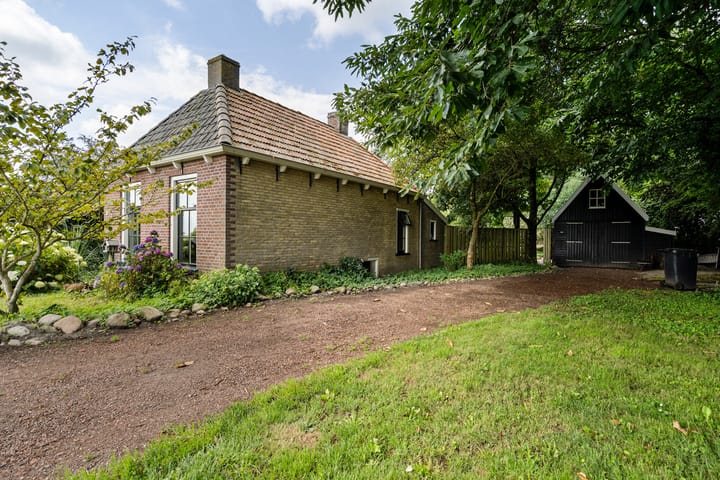 Photo 2 of 't Sou 44